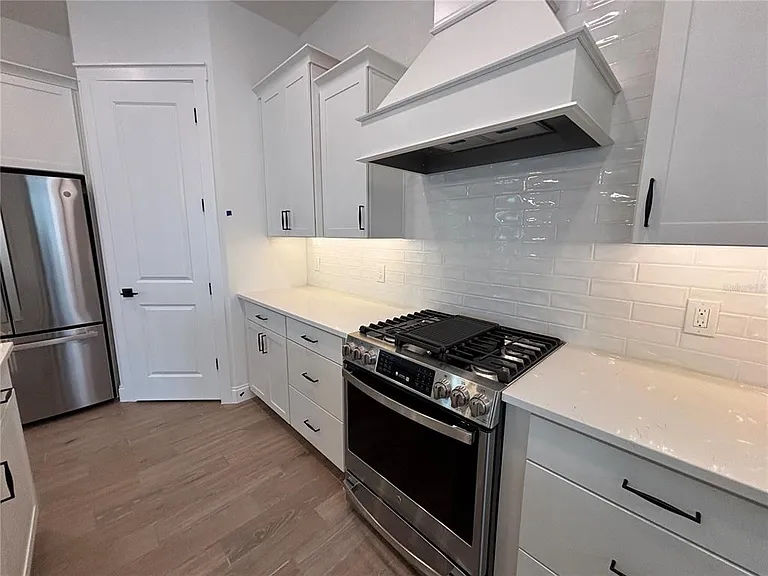 15549 Gentle Rain Dr — Photo 16