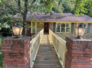 1306 Hiwan Trl SE, Huntsville, AL 35802