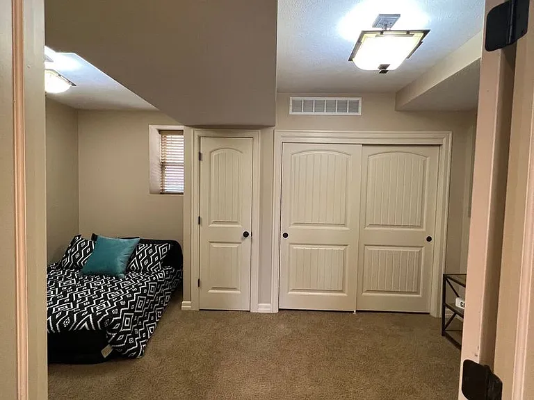 3005 Harney St — Photo 27