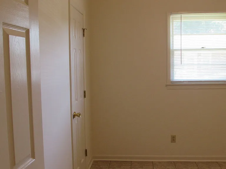 6016 Pleasant Grove Rd — Photo 13