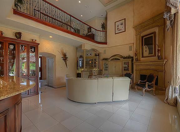 5th image of 1716 Nelson Dr