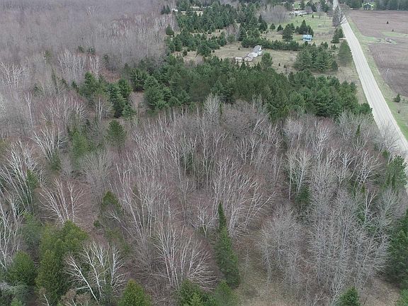 4th image of 3754 W Quarry Rd