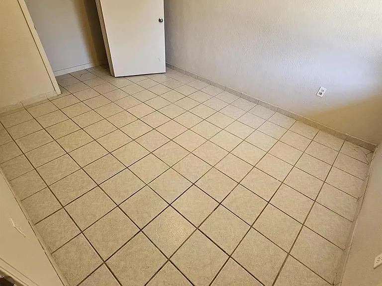 4115 Bering St #B — Photo 7
