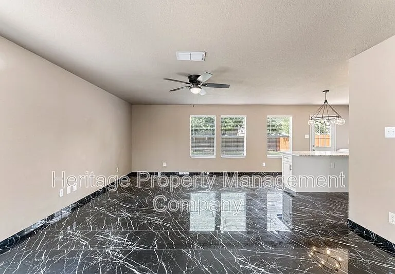 5819 Providence Oak — Photo 7