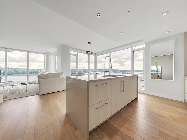 210 Salter St #D605 — Photo 1