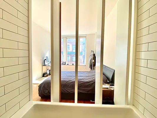 Rented by NY Living Solutions | media 33