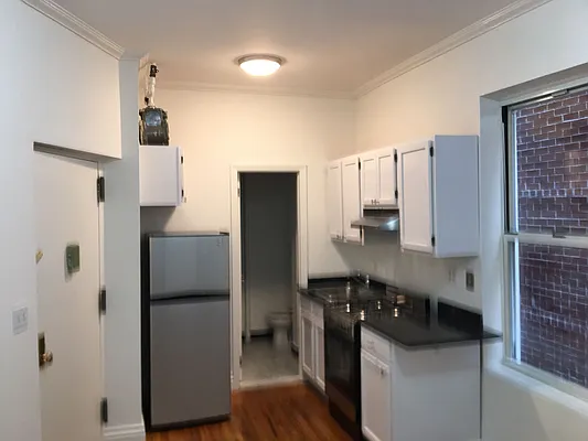 Rented by Skyline Realty LLC II | media 3