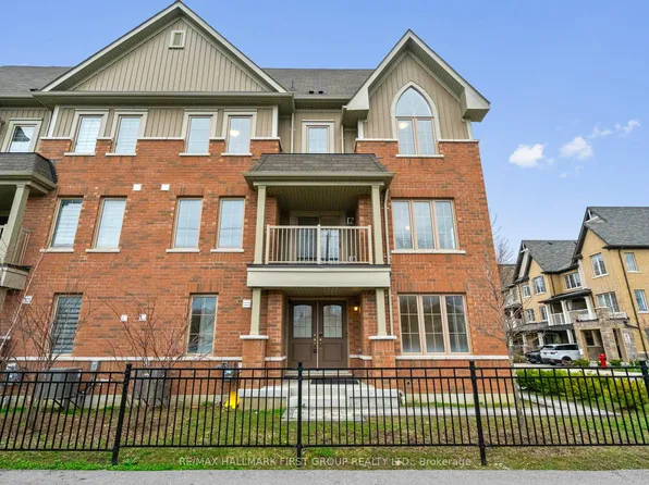 24 Amulet Way, Whitby, ON L1R 0R5