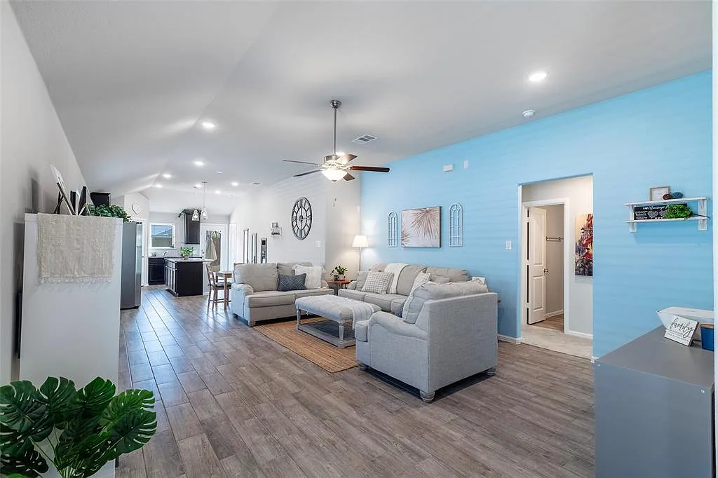 14132 Calderwood St — Photo 3