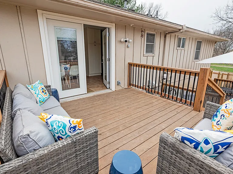 413 SE Lana Ct — Photo 47