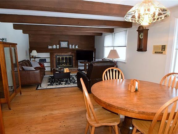 5th image of 626 Fairmont Dr