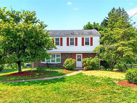 2nd image of 1033 Balmoral Dr