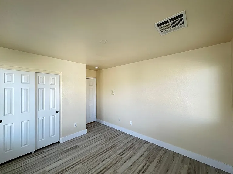 5640 Woods Crossing St — Photo 17