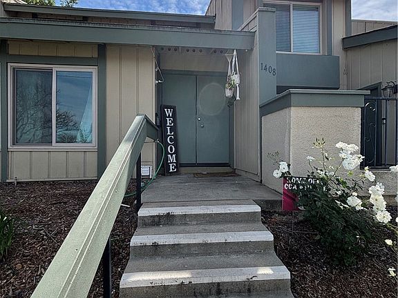 2nd image of 1408 Via Del Rio