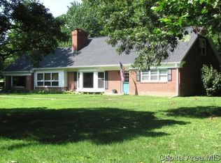 1 Warbler Ln, Springfield, IL 62711