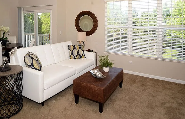 Glenmuir of Naperville Apartments — Photo 13