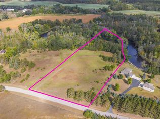 W8858 Pheasant Dr, Crivitz, WI 54114