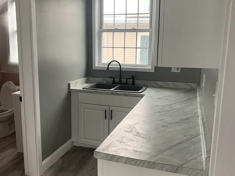 104 Pine St #5 — Photo 2
