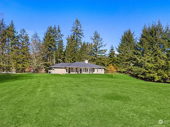 2nd image of 20436 Pond View Lane NE