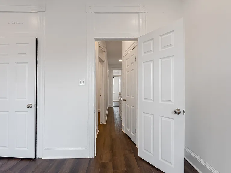 2212 W Fayette St — Photo 10