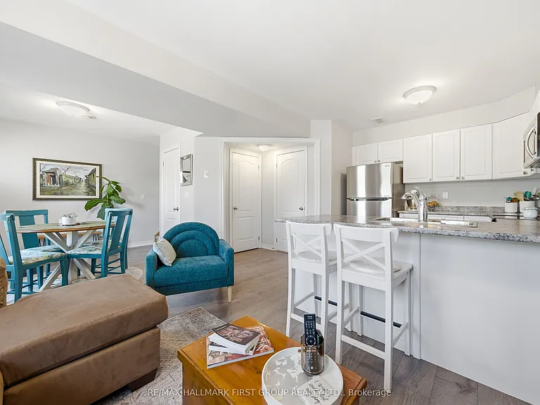 430 Lonsberry Dr #109 — Photo 5