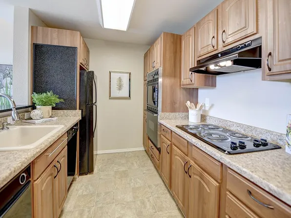 1840 Tice Creek Dr APT 2440, Walnut Creek, CA 94595