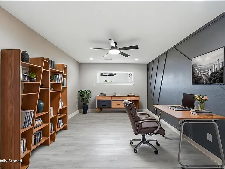 2603 Baycrest Dr — Photo 14