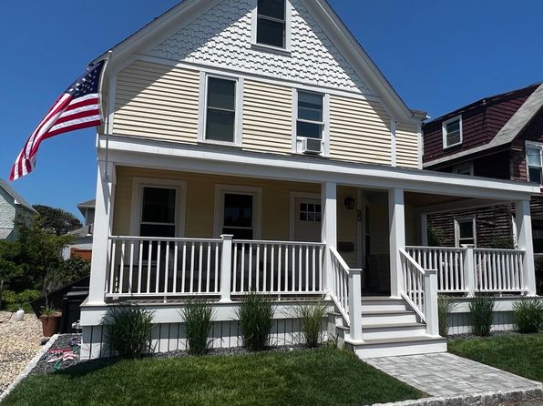 25 T St