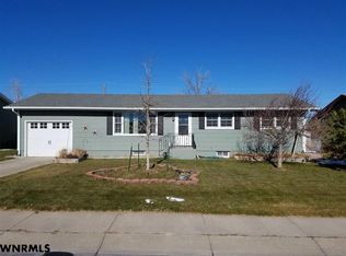 2400 Blackstone Rd, Gering, NE 69341