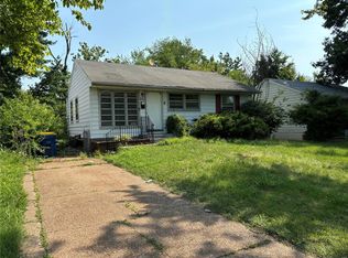 227 Midlothian Rd, Saint Louis, MO 63137