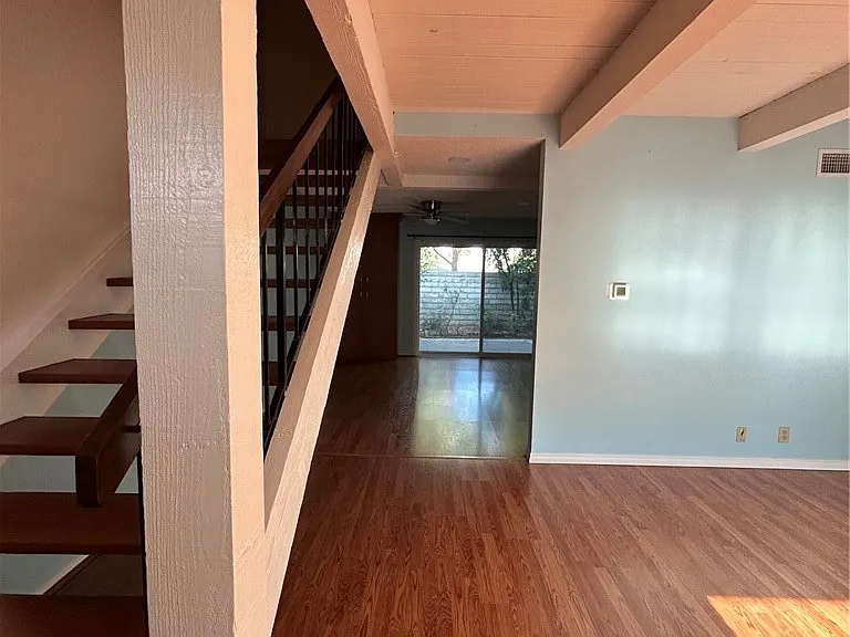 5249 Village Circle Dr — Photo 4