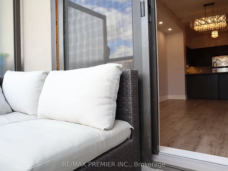 9225 Jane St #1506 — Photo 27