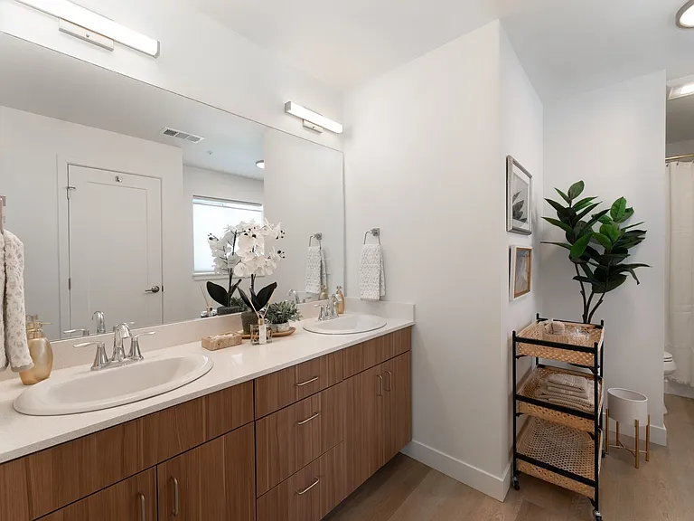 Zimmerman Luxury Apartments — Photo 60