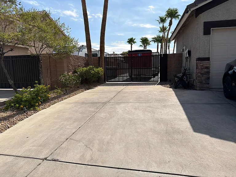 4104 Freel Peak Ct — Photo 10