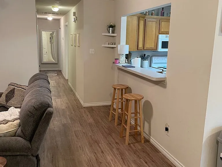 3760 Oldenburg Ln — Photo 9
