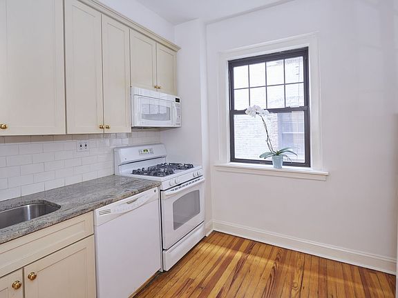 4th image of 370 Central Park W APT 305