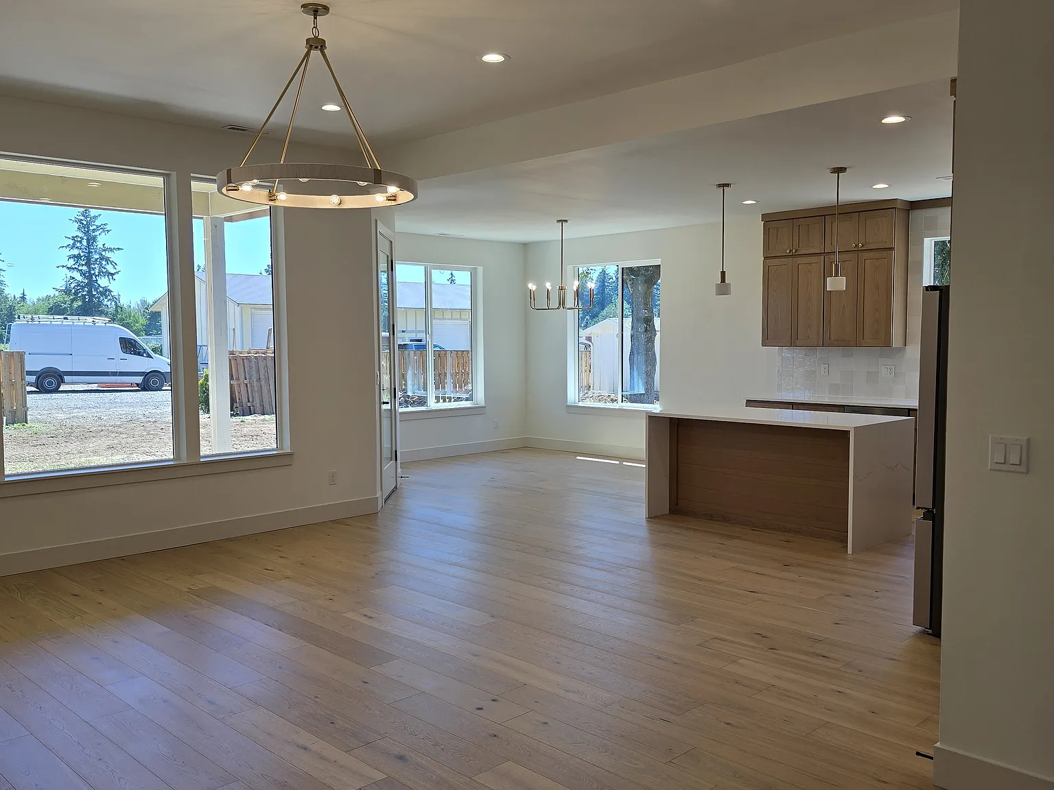 20803 NE 83rd St — Photo 2