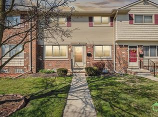 9615 Cornell Rd, Taylor, MI 48180