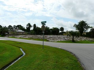 1086 SW Eureka Ave, Port Saint Lucie, FL 34953