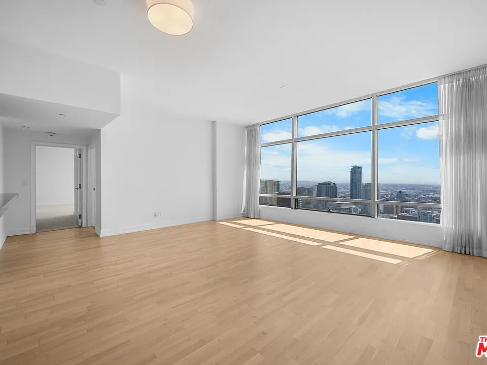 900 W Olympic Blvd #36I