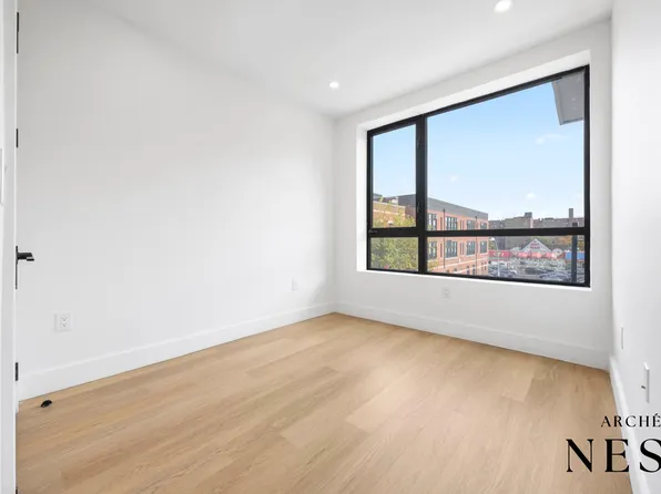 462 East 29th Street image 14 of 20