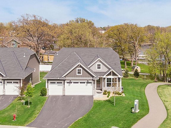 4th image of 29311 Kenwood Way