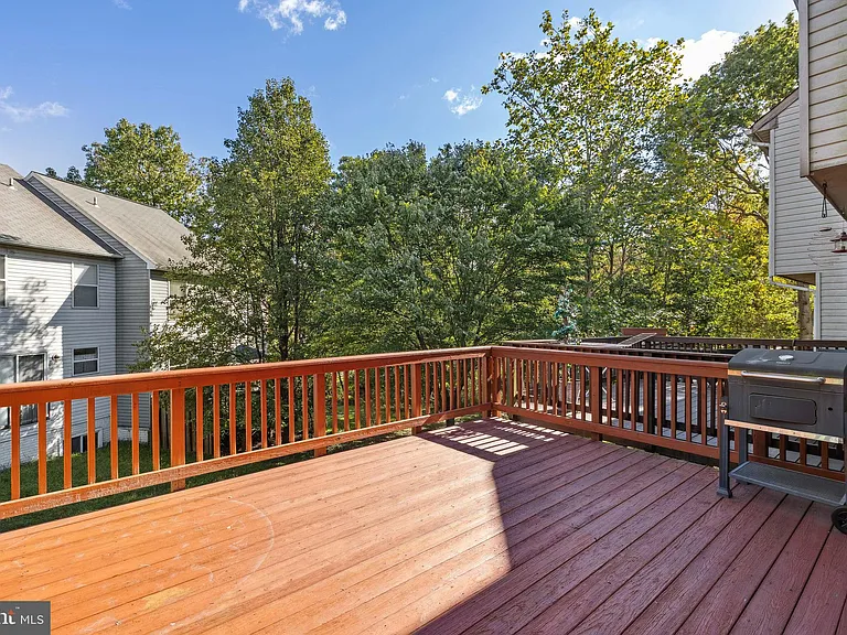 9525 Clocktower Ln — Photo 18