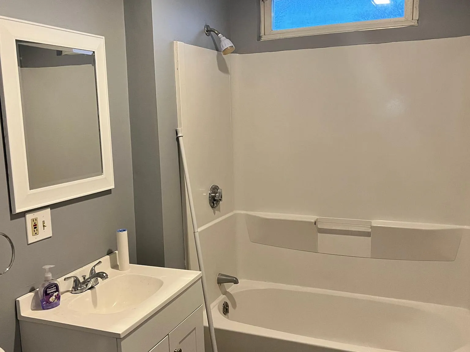 3 bed, 1200 sqft, $1,700 — Photo 4
