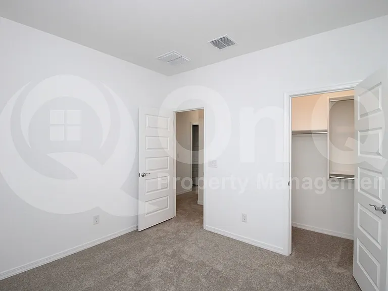 32470 N 122nd Ln — Photo 15