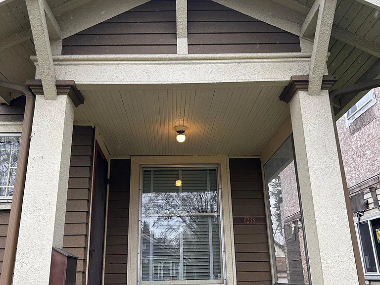 6238 Flora Ave S — Photo 2