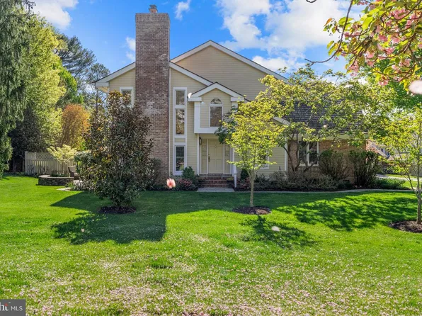 1 Old Boxwood Ln, Lutherville Timonium, MD 21093