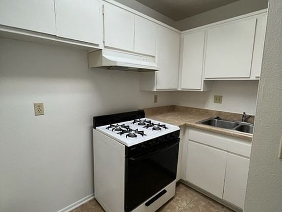 5th image of 450 Pajaro Ave APT 10