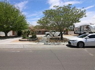 13859 Santee Rd, Apple Valley, CA 92307