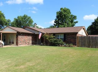 1314 Samuel Dr, Muskogee, OK 74403